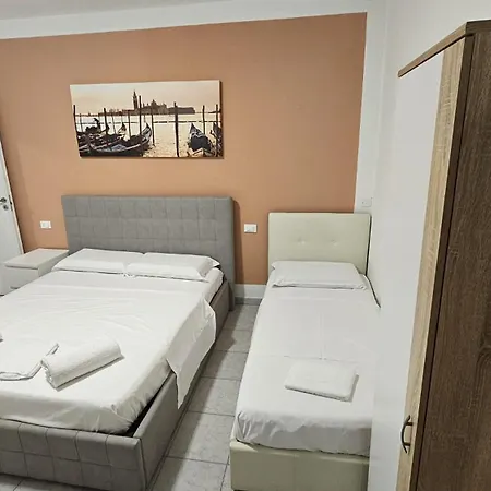 Venice Apartments البندقية